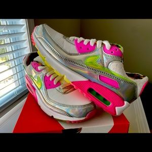 Big Kids size 7.5 Nike Air Max 90